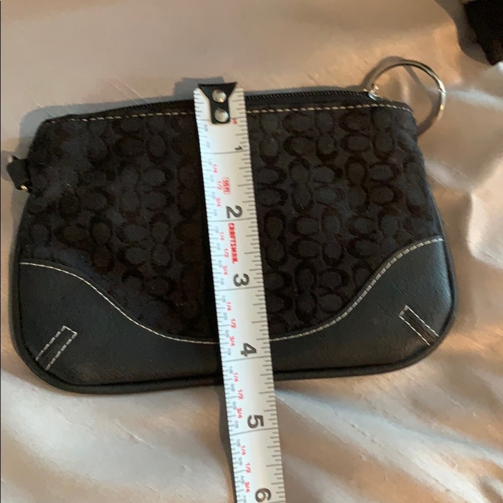 πHPπ Black Coach Wristlet - Picture 6 of 6